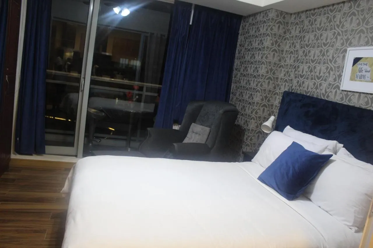 Azure Urban Resort A4 Near Airport Mall With Wavepool Paranaque City 0*,  Philippines