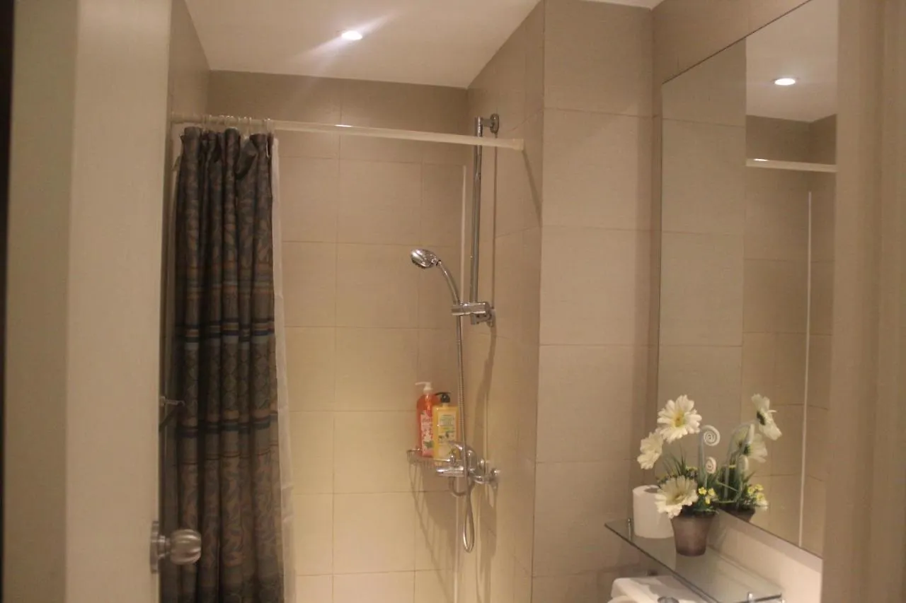 Azure Urban Resort A4 Near Airport Mall With Wavepool Paranaque City