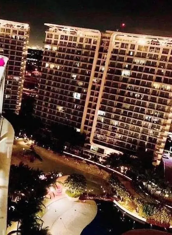 Azure Urban Resort A4 Near Airport Mall With Wavepool Paranaque City 0*,  Philippines