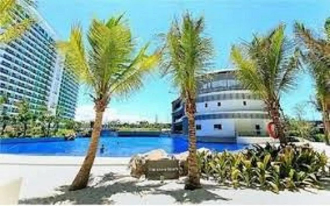 Azure Urban Resort A4 Near Airport Mall With Wavepool Paranaque City